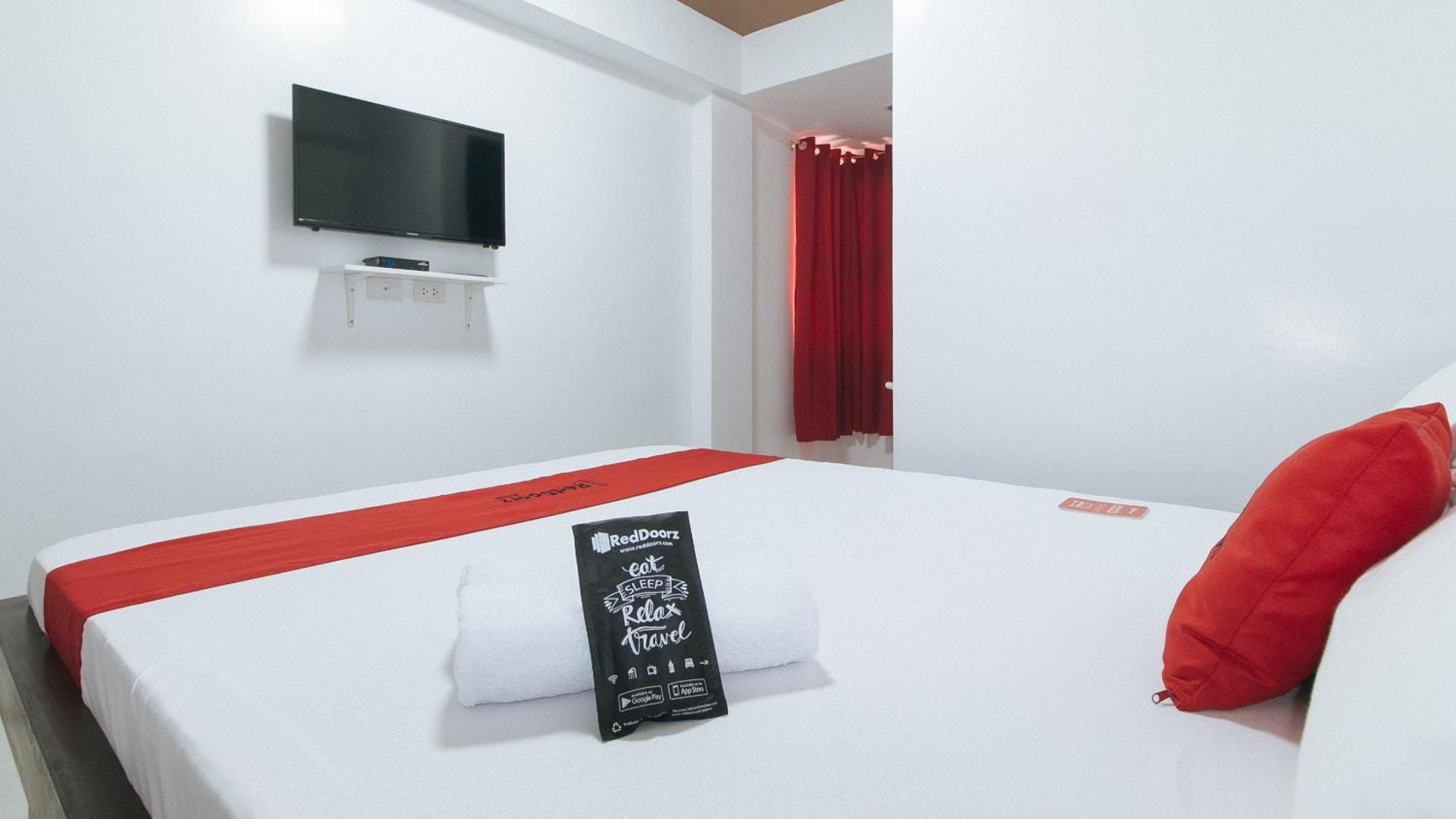 Reddoorz Near Ust Sampaloc Manila Hotel Exterior photo