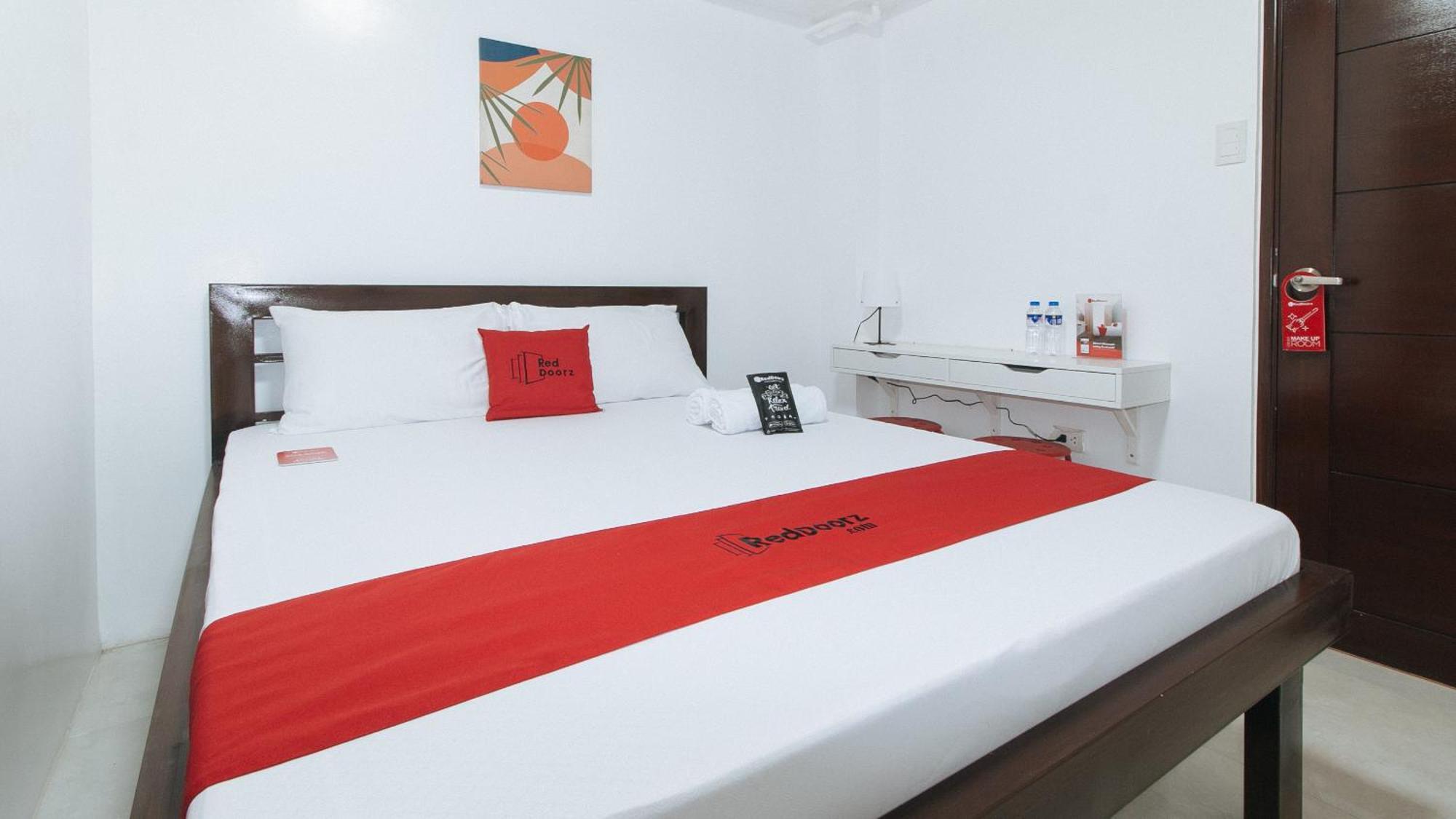 Reddoorz Near Ust Sampaloc Manila Hotel Exterior photo